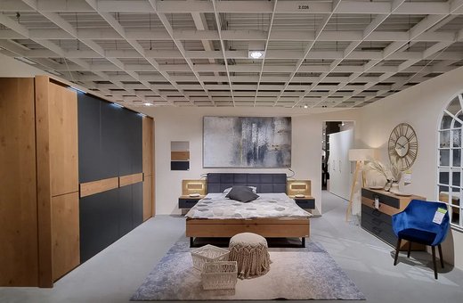 Schlafzimmer mit Schubladenkommode • Möbel Centrale • Schongau | Penzberg