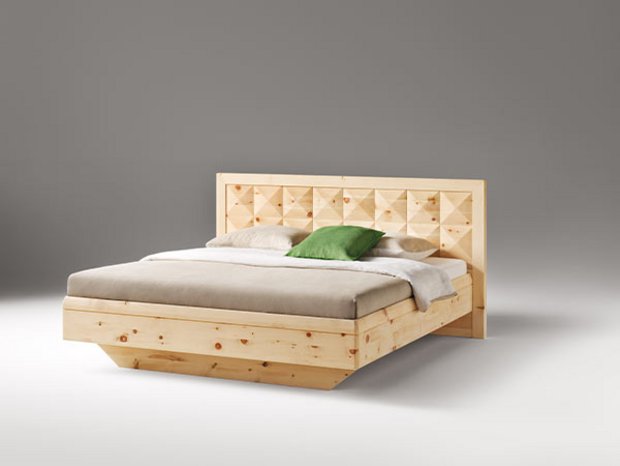 „Natürlich Schlafen“ in einem Bett aus Zirbelholz • MöbelCentrale GmbH • Schongau & Penzberg „Natürlich Schlafen“ in einem Bett aus Zirbelholz • MöbelCentrale GmbH • Schongau & Penzberg