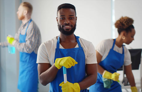 Reinigungskraft (m/w/d) • MöbelCentrale | Schongau & Penzberg Reinigungskraft (m/w/d) • MöbelCentrale | Schongau & Penzberg